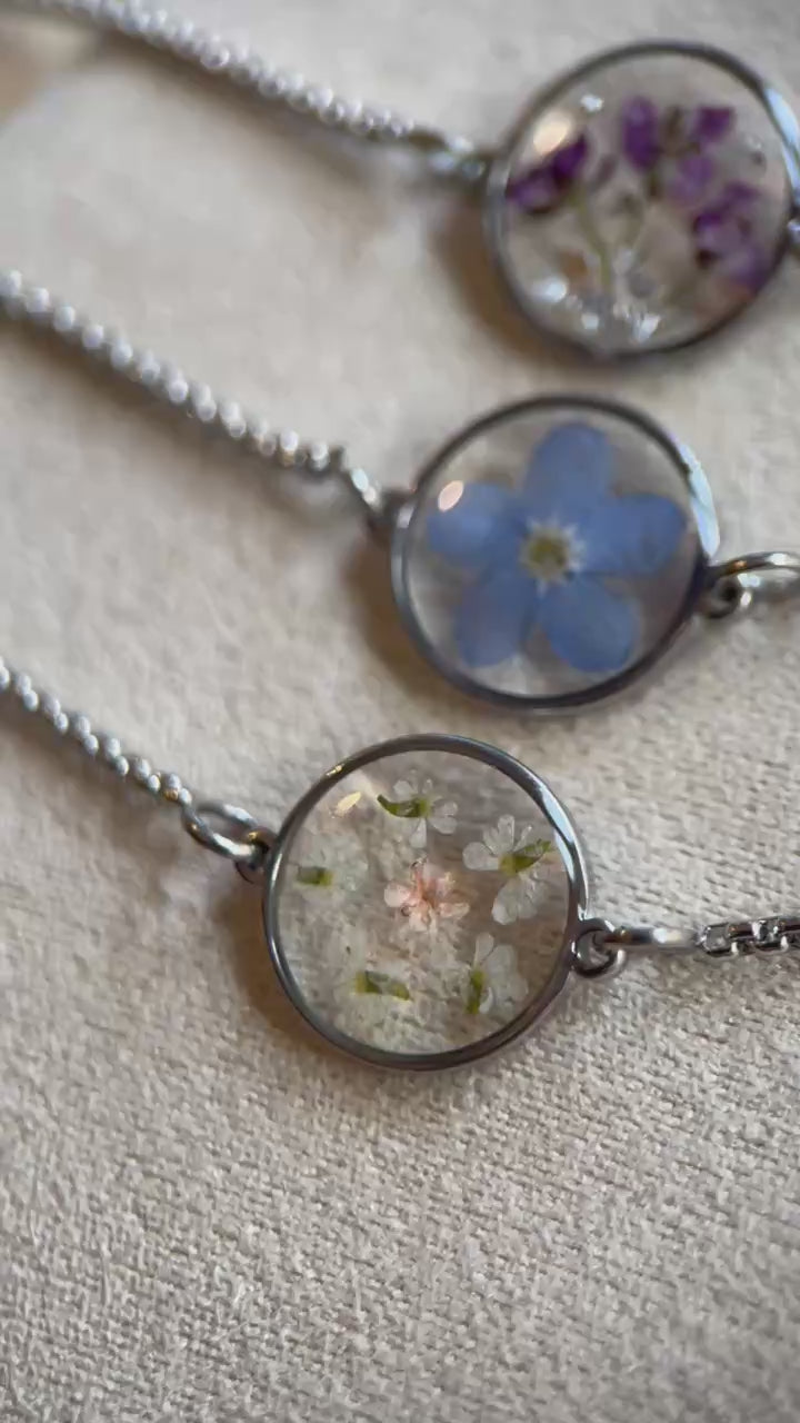 Bracelet argenté ajustable avec fleurs sechées - bijoux femme